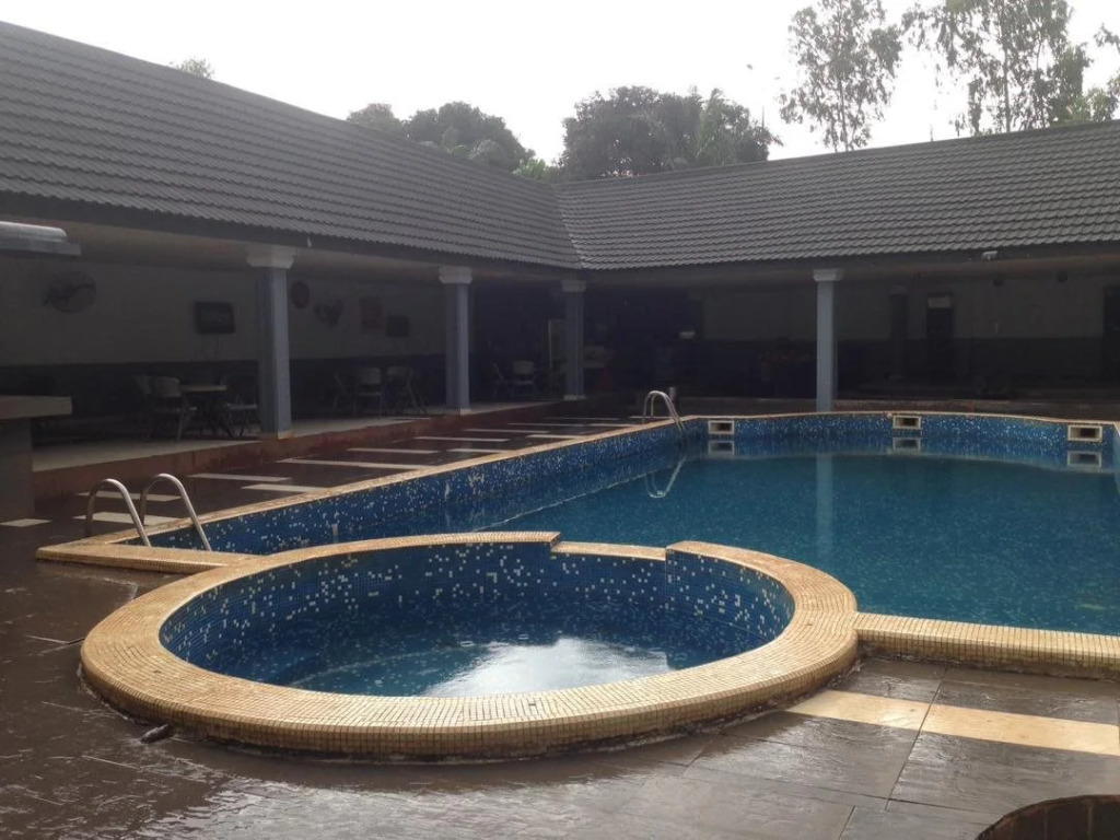Ascot Resort and Hotel