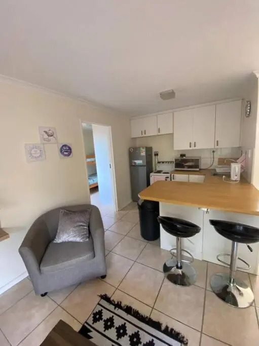 Lovely 2 bedroom unit