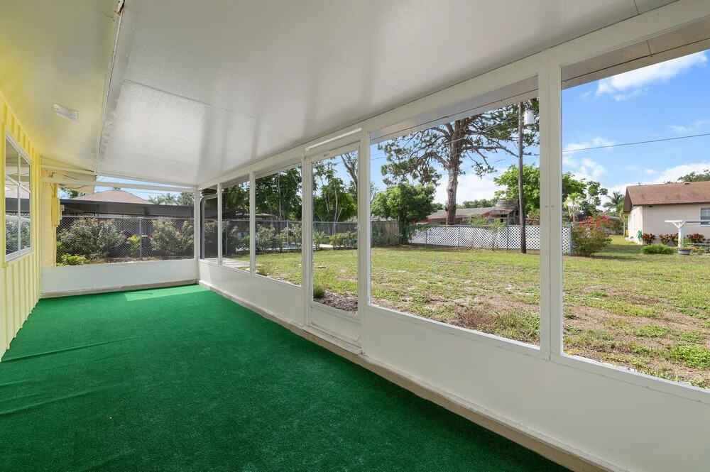 Sunshine On The River 3 Bedroom Waterfront Property 3 Home by Redawning