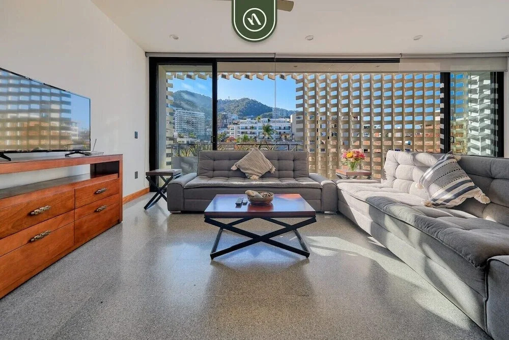 Studio in Romantic Zone - Rooftop Pool - King Bed