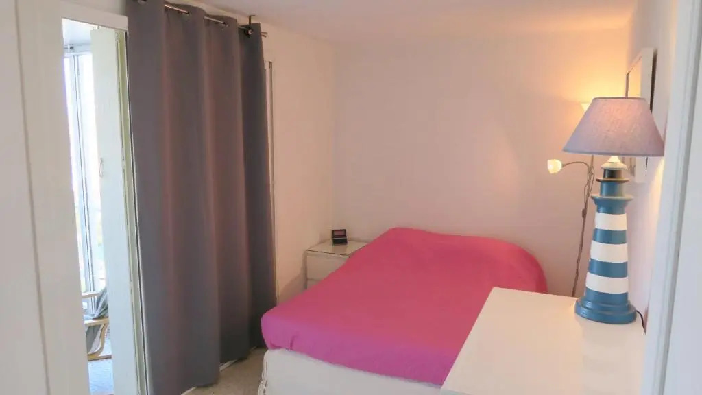 Appartement familial 6 couchages proche centre et plages