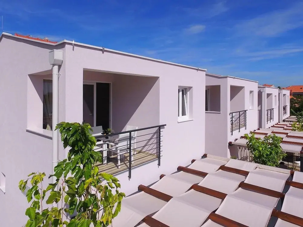 Apartment on Ugljan With Pool & Sandy Beach