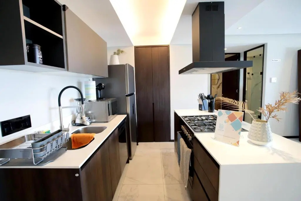 SkyPool Premium apartment in downtown with gym