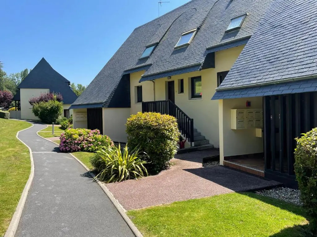 Studio cozy, vue sur le golf Houlgate