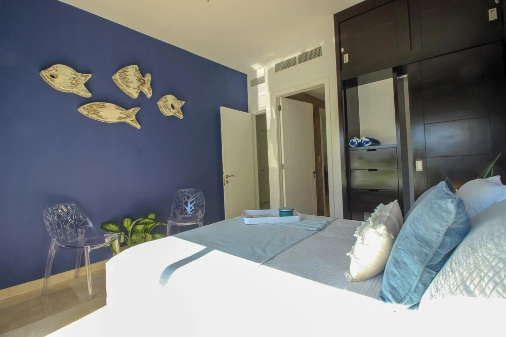 Resort Amenities Penthouse by Olahola