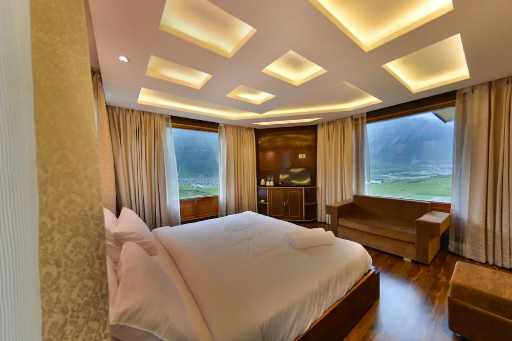 Hotel Village Walk