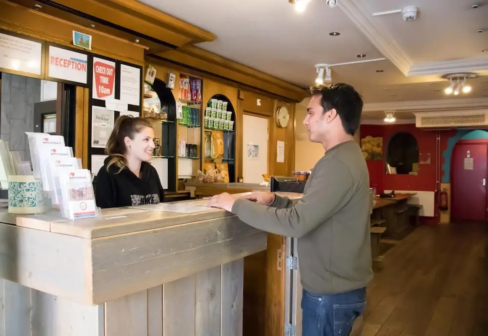 Crossroads Hostel Amsterdam