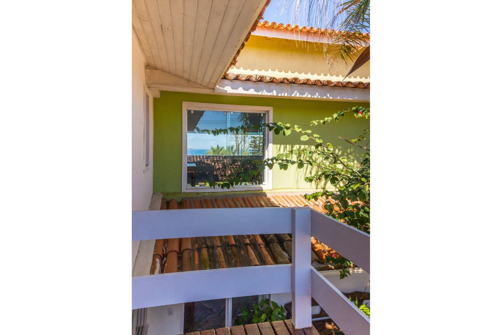 Mansão Deslumbrante com Cinco Suítes, Pé na Areia de Geribá Por Luxury Rentals
