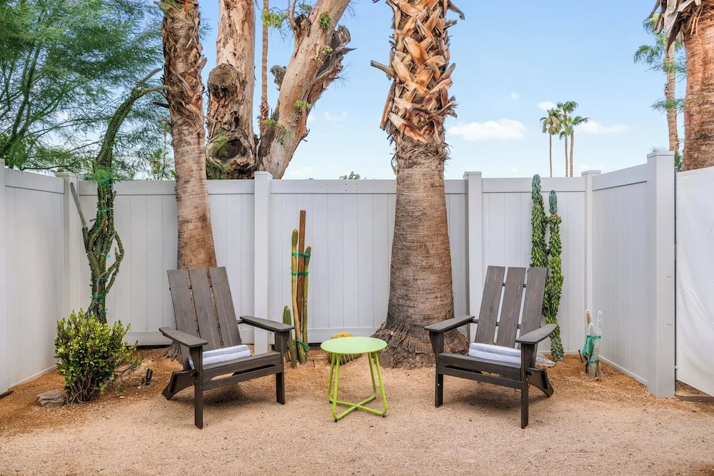 The Weekend by AvantSay