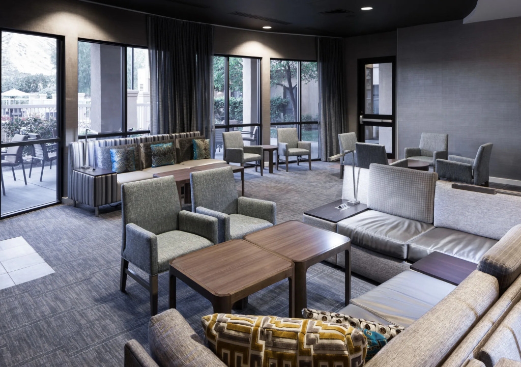 Courtyard by Marriott Santa Clarita Valencia