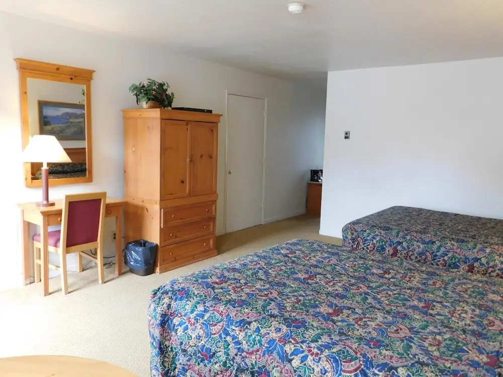 Pacific Gardens Inn