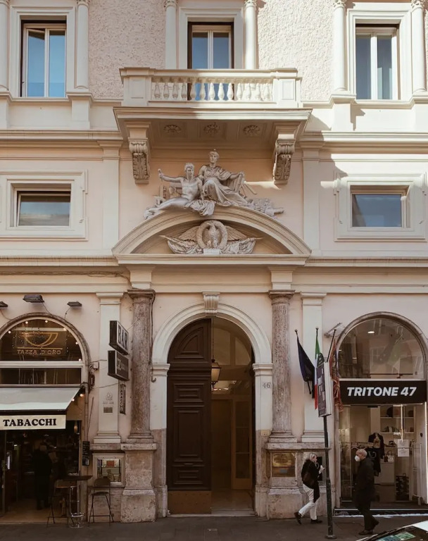 Residenza Tritone - Trevi Fountain