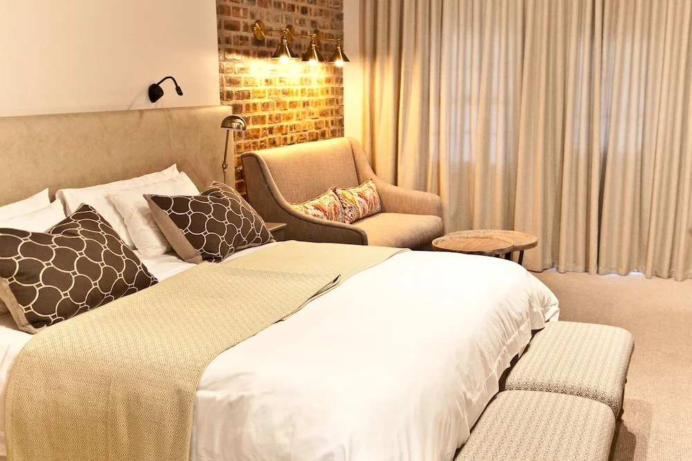 dOlyfboom Guest House B & B