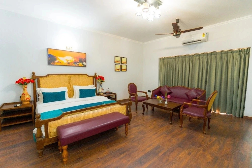 Reebah Inn & Suites
