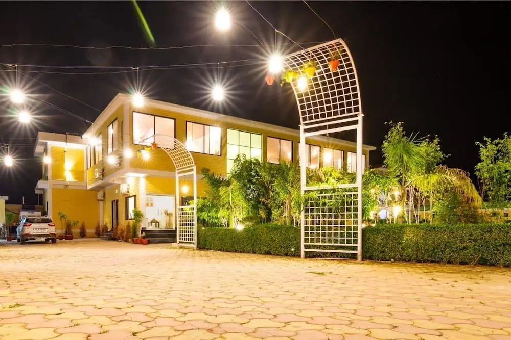 D Clarks Inn -Jim Corbett