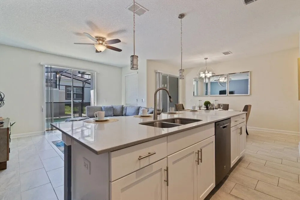 Nice 4Bd TH W/splash Pool, Champions Gate-8988sd