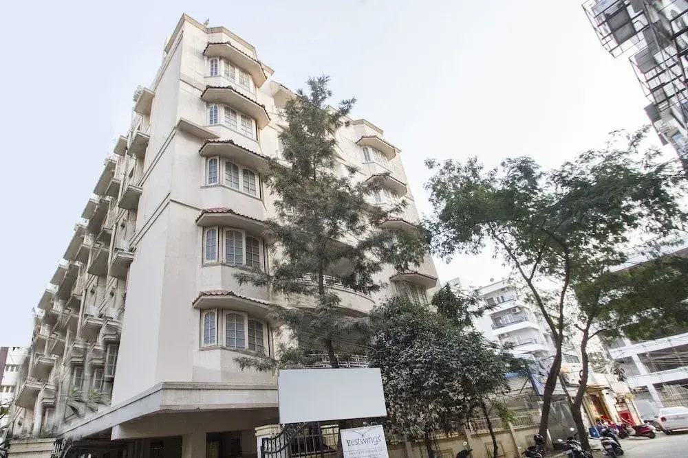 OYO 11400 The Down Town Suites