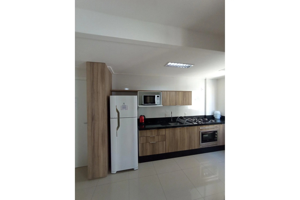 Var 102b Dpto Amplio En Residencial Con Piscina