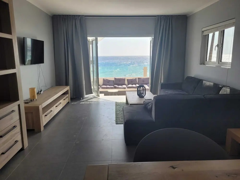 Seaside Villa Boca Sami