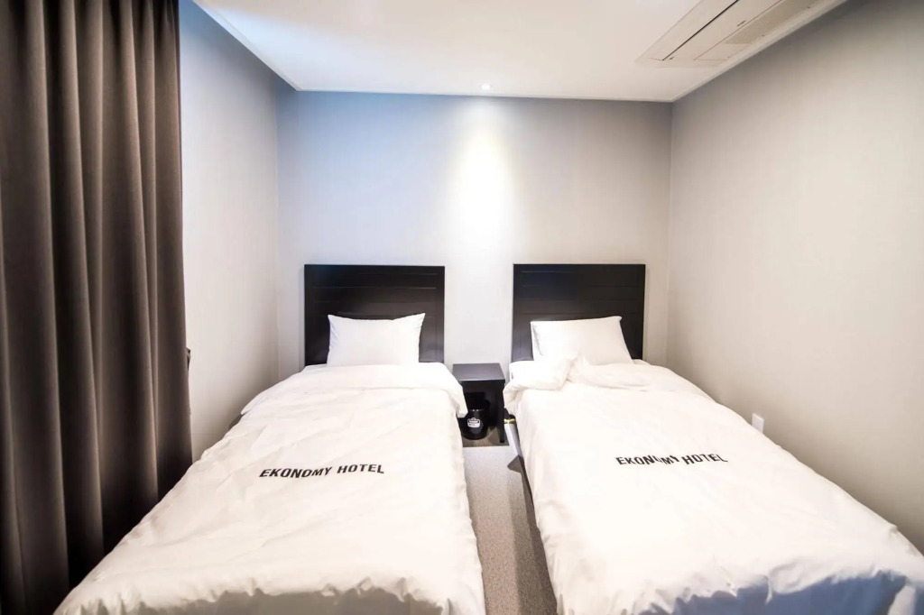 Ekonomy Hotel Sokcho