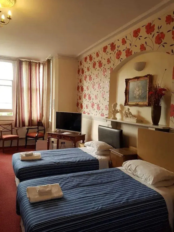 The Lismore Hotel