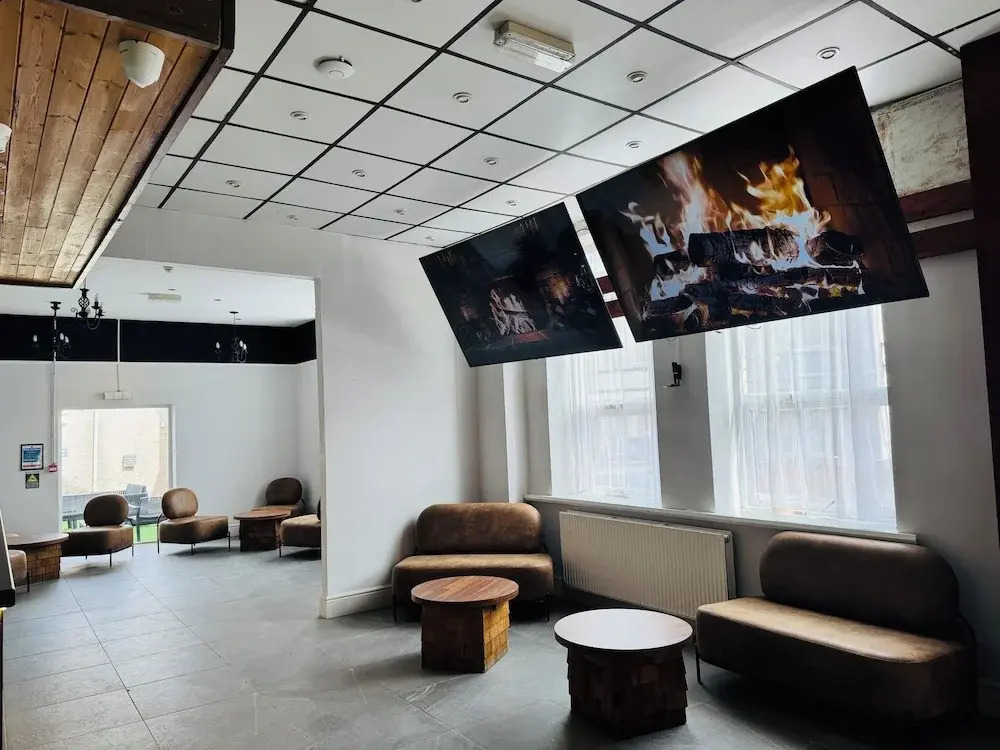 Hotels 247
