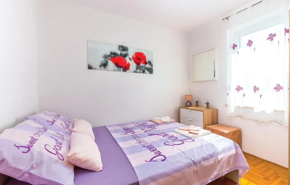 Beautiful Apartment in Crikvenica With Wifi and 2 Bedrooms