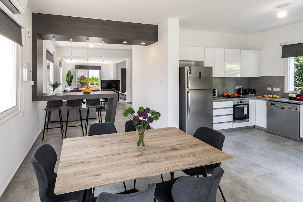 Napa Bay View Villa 8