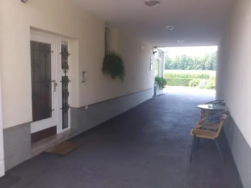 Dežman Apartments & Rooms