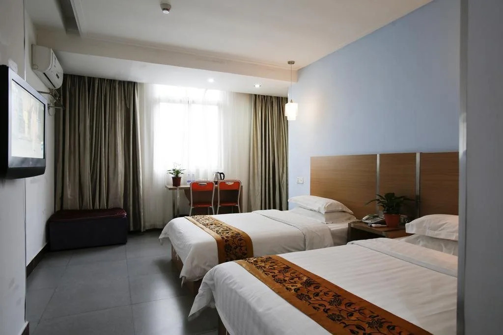 Guangzhou Chen Long Hotel (Da Shi)
