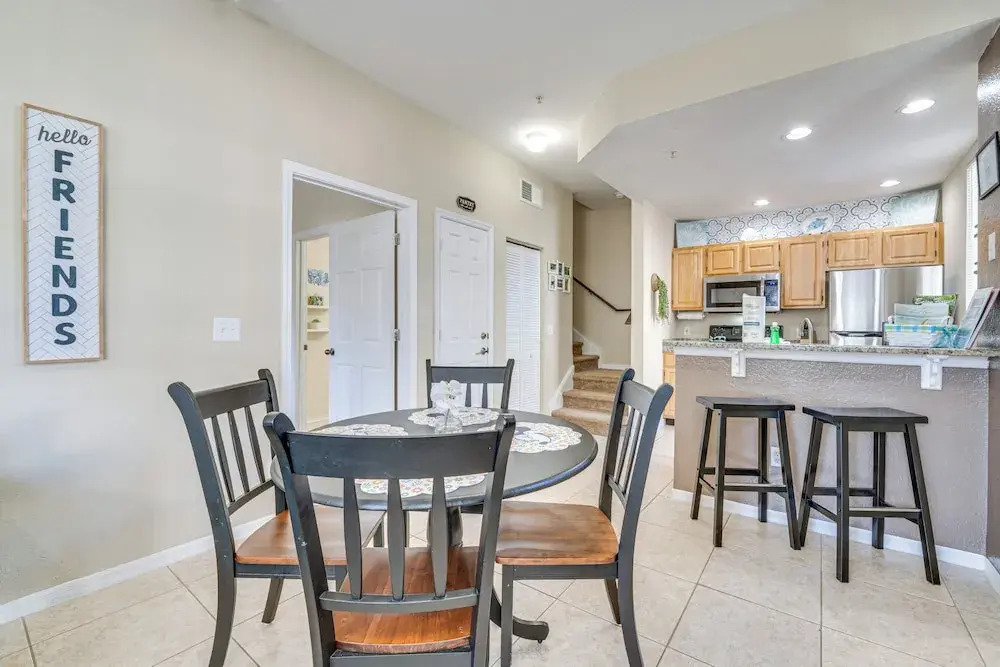 14 Mi to Disney World: Kissimmee Condo w/ Perks!