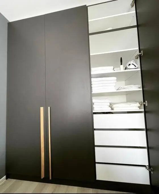 Minimalist Studio Apartment Brașov