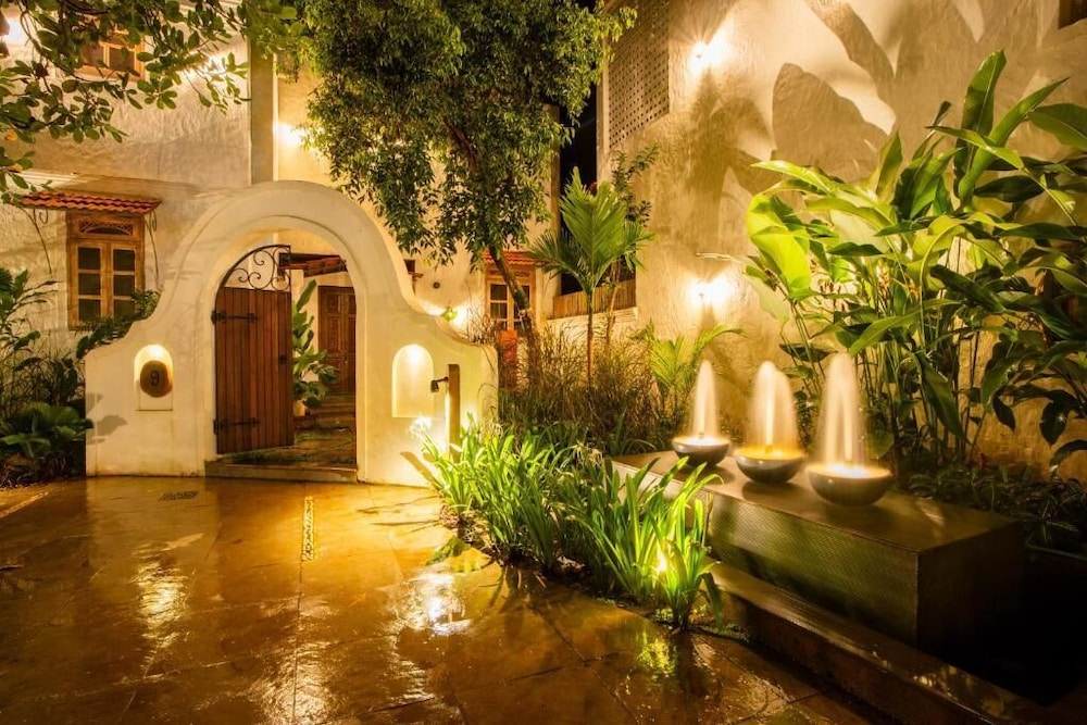 ELIVAAS Amayah Rasa 4 BHK Villa