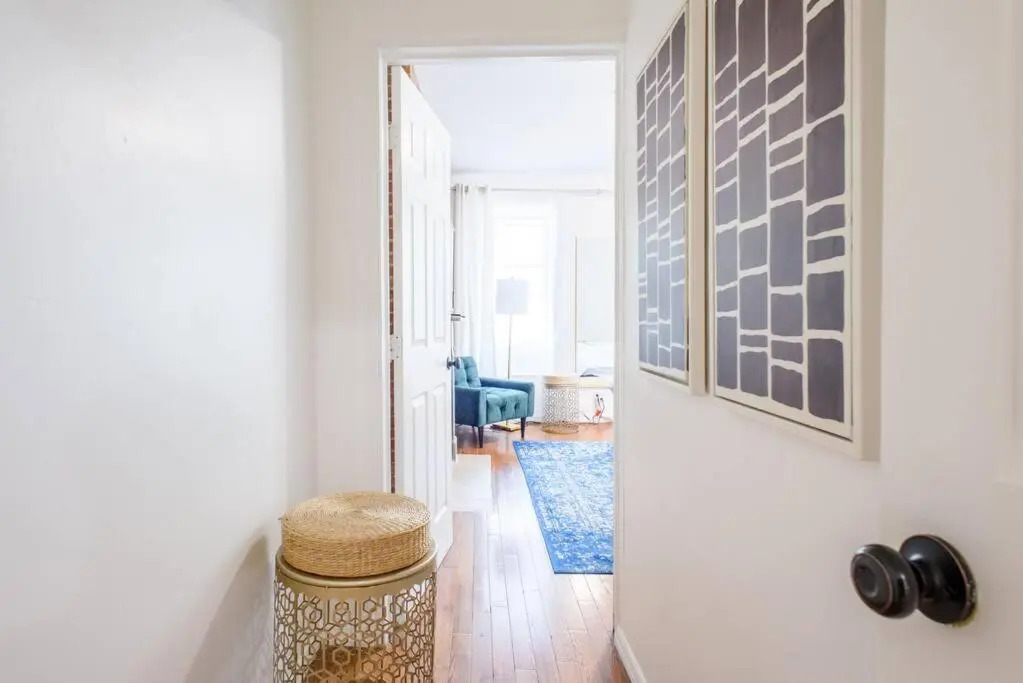454-3w Prime Location 2BR Newly Furnished Sleeps 5