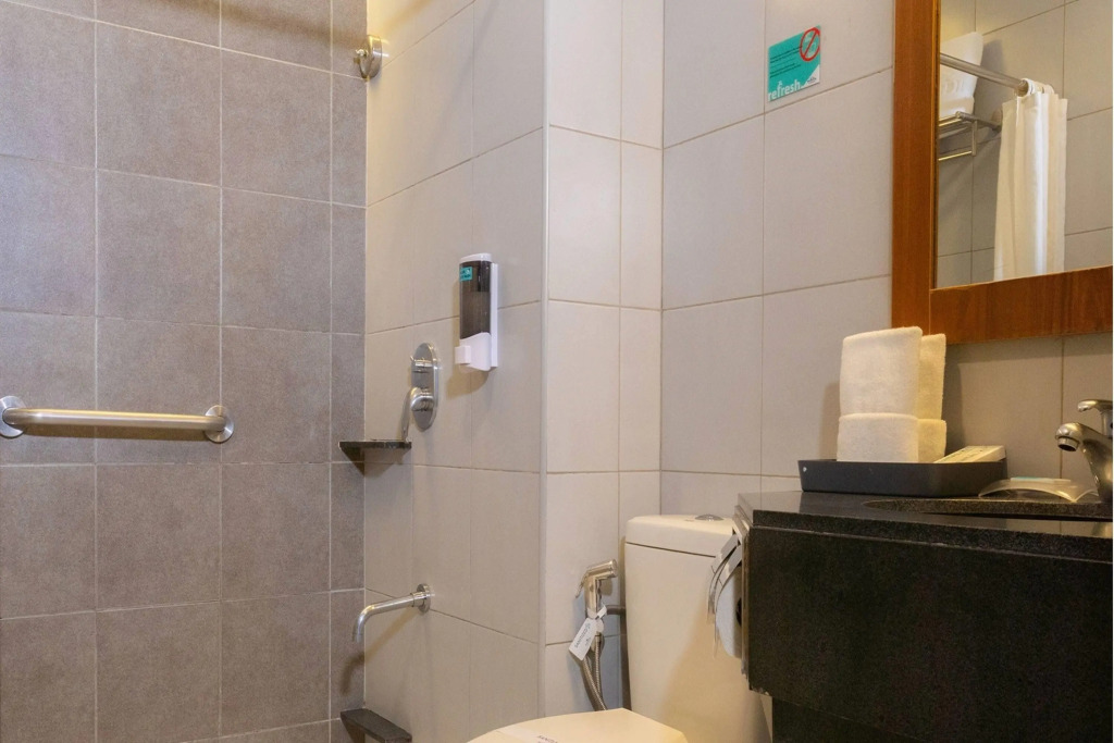Microtel by Wyndham UP Technohub