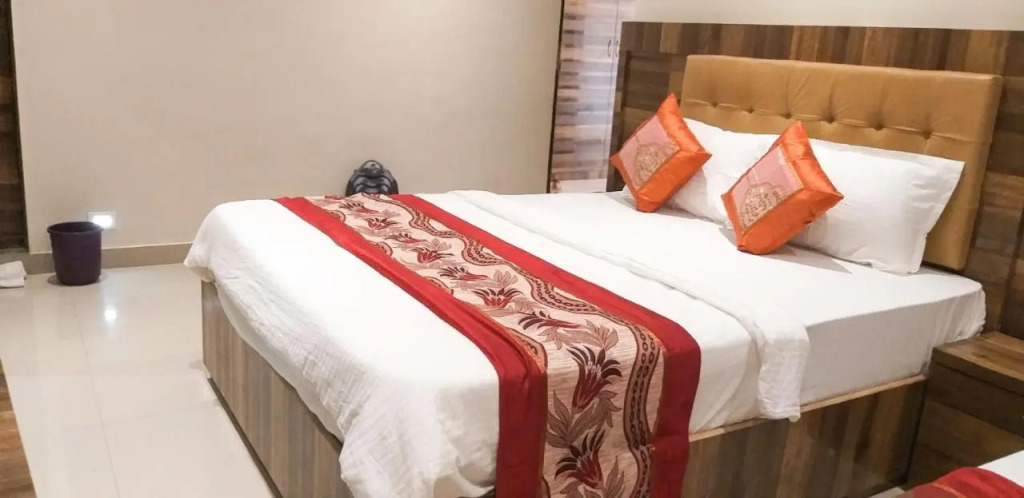 Hotel Rishi International