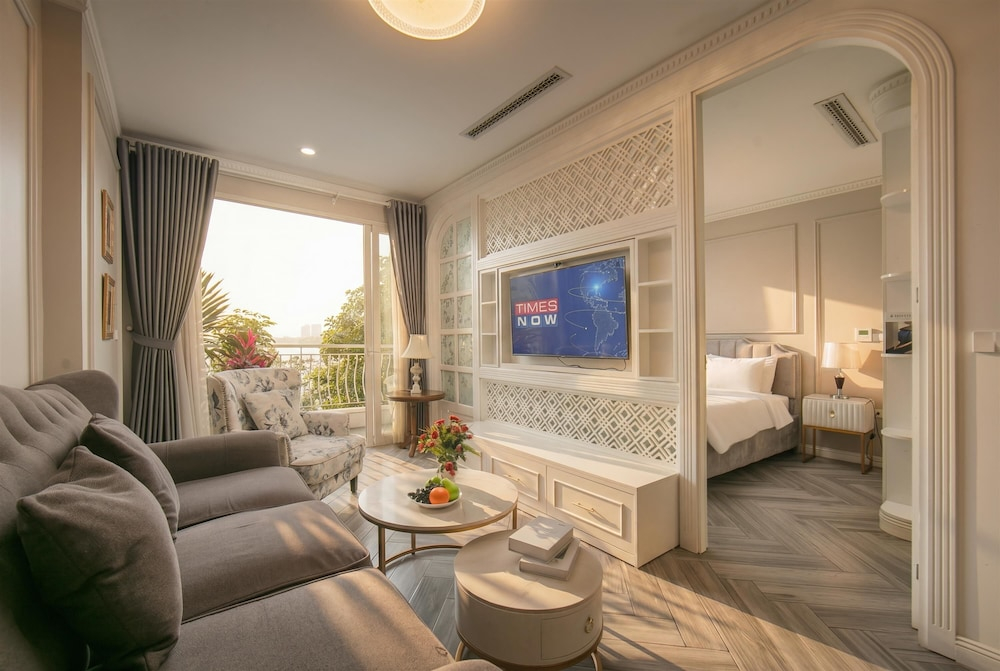 Westlake Pearl Suites 2 - Pegasy Group