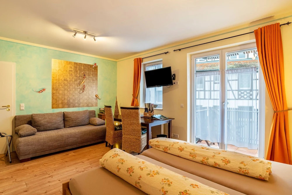 SCHUSTERjunge Aparthotel I Zentral I Studio Apartments I Küche & Bad I Parkplatz