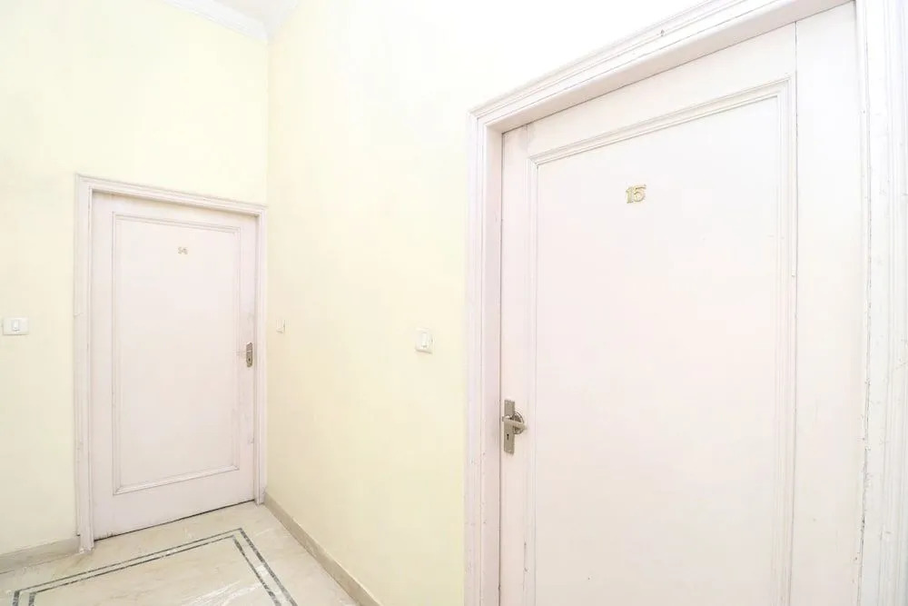 OYO 24073 Hotel Hari Darshan