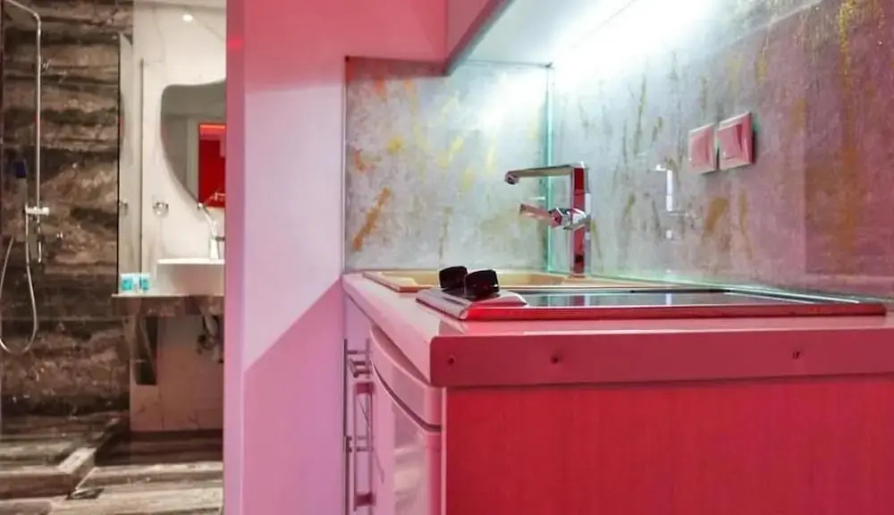 House Blerina - Beachfront Double Sarti Getaway