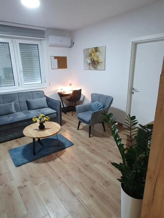 Apartment No 11