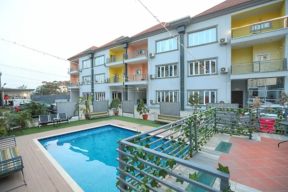 Triple 9 Apartments,Pool & Spa