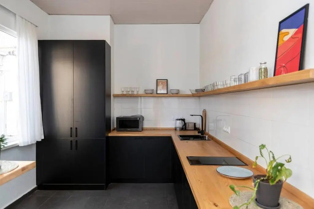 Light and Luxurious 2BR Apartment - by Wehost
