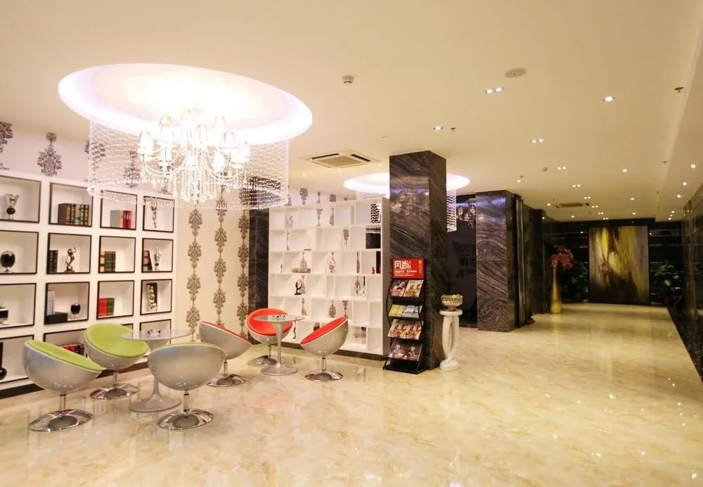 By Ron Hotel