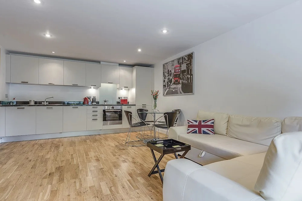 Contemporary in Borough