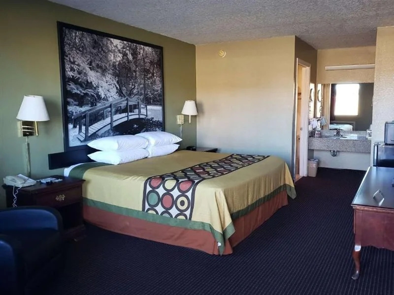 Super 8 by Wyndham Arkadelphia Caddo Valley Area