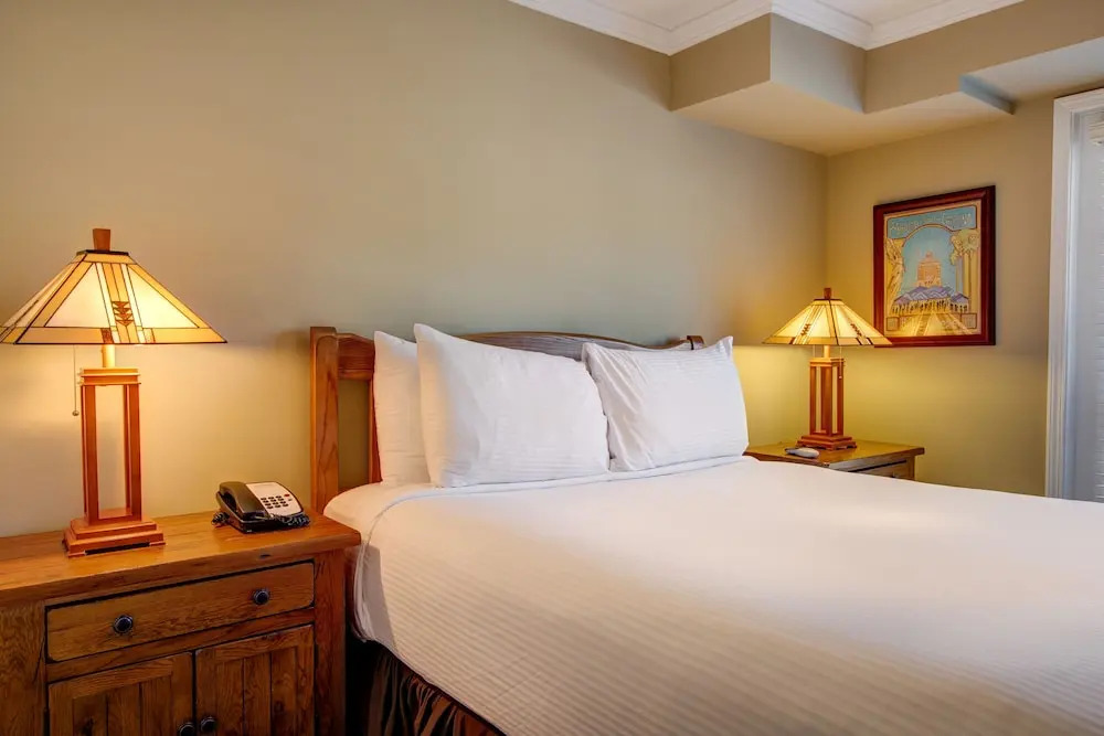 Lantern Lodge Asheville Biltmore Village