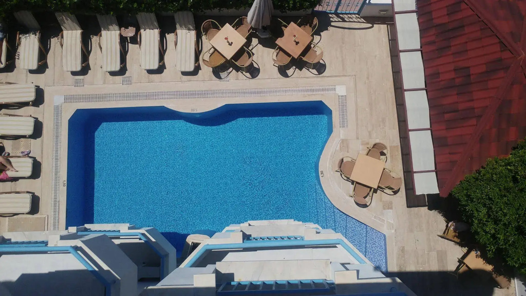 Blue Paradise Apart