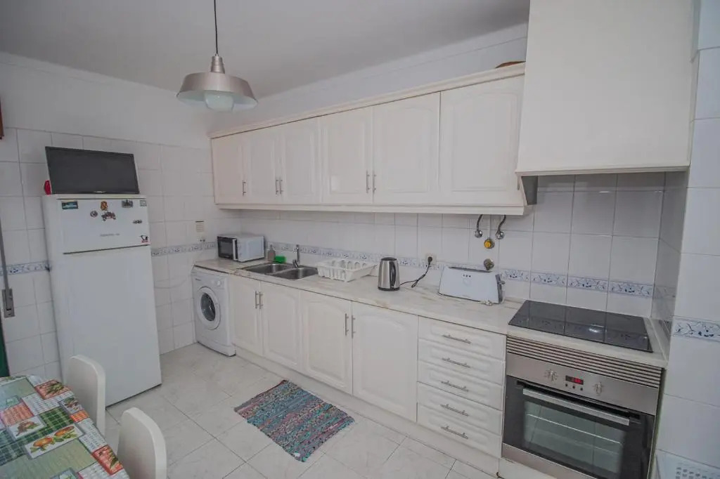 Charming Private Rooms in an Apartment A1 Penha - Faro
