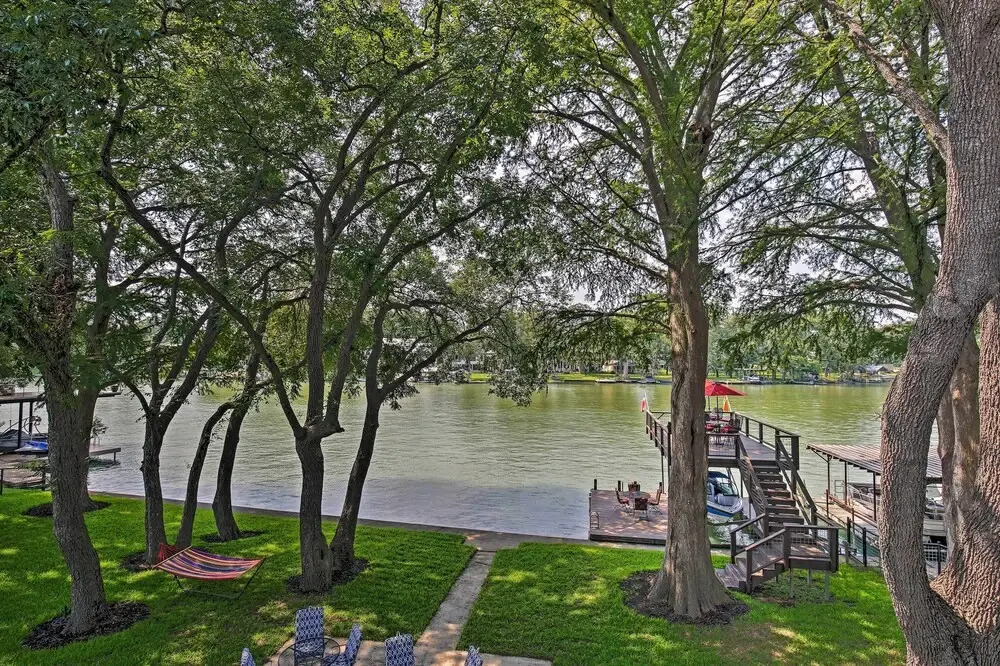 Seguin Lake House w/ Dock and Cowboy Pool